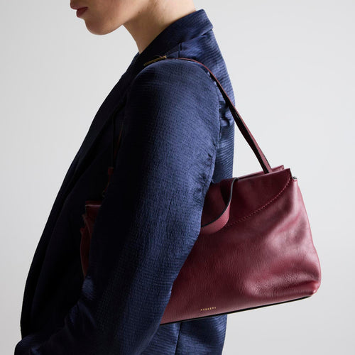 Alix - Mahogany Red