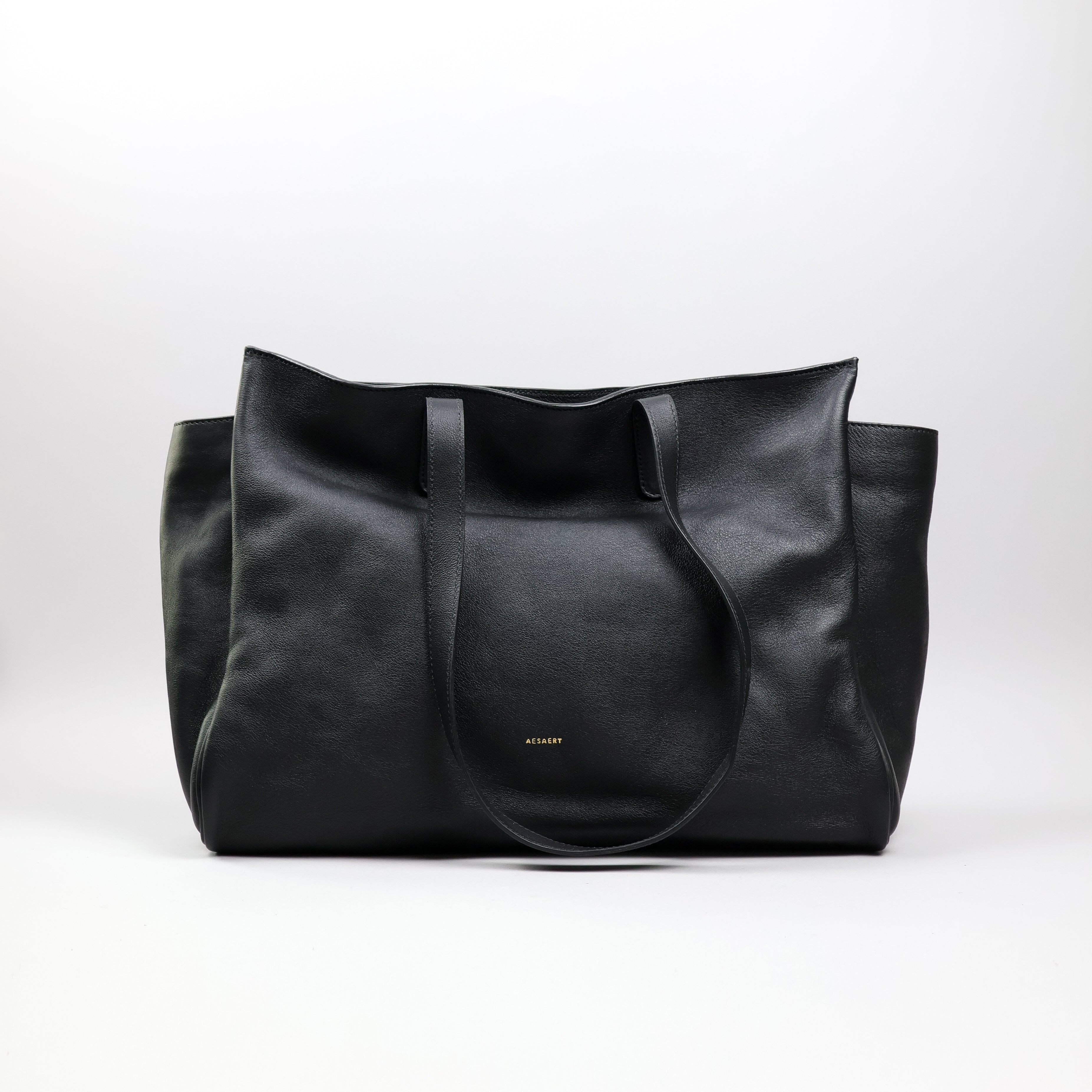 Fien - Black