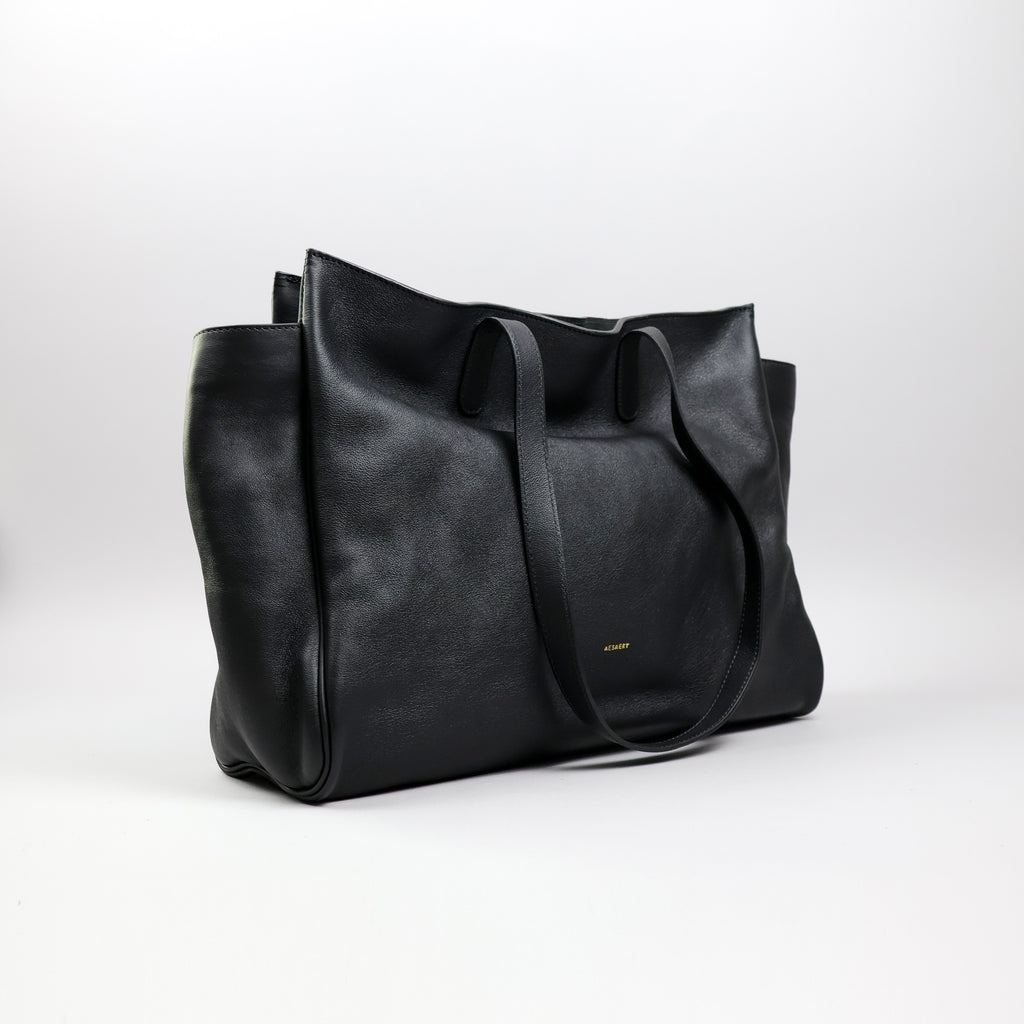 Fien - Black