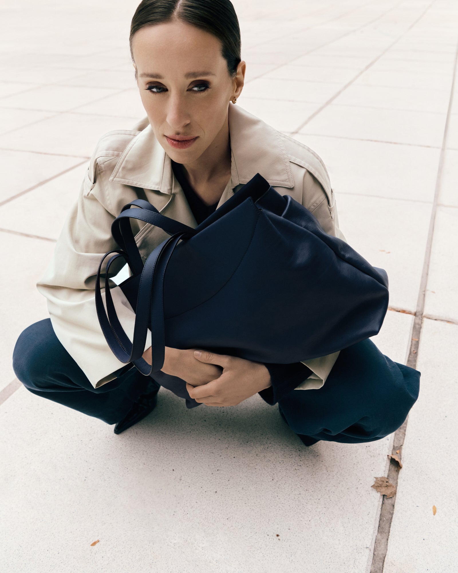 NINA Leather Bag – Spacious Structured Workbag – AESAERT
