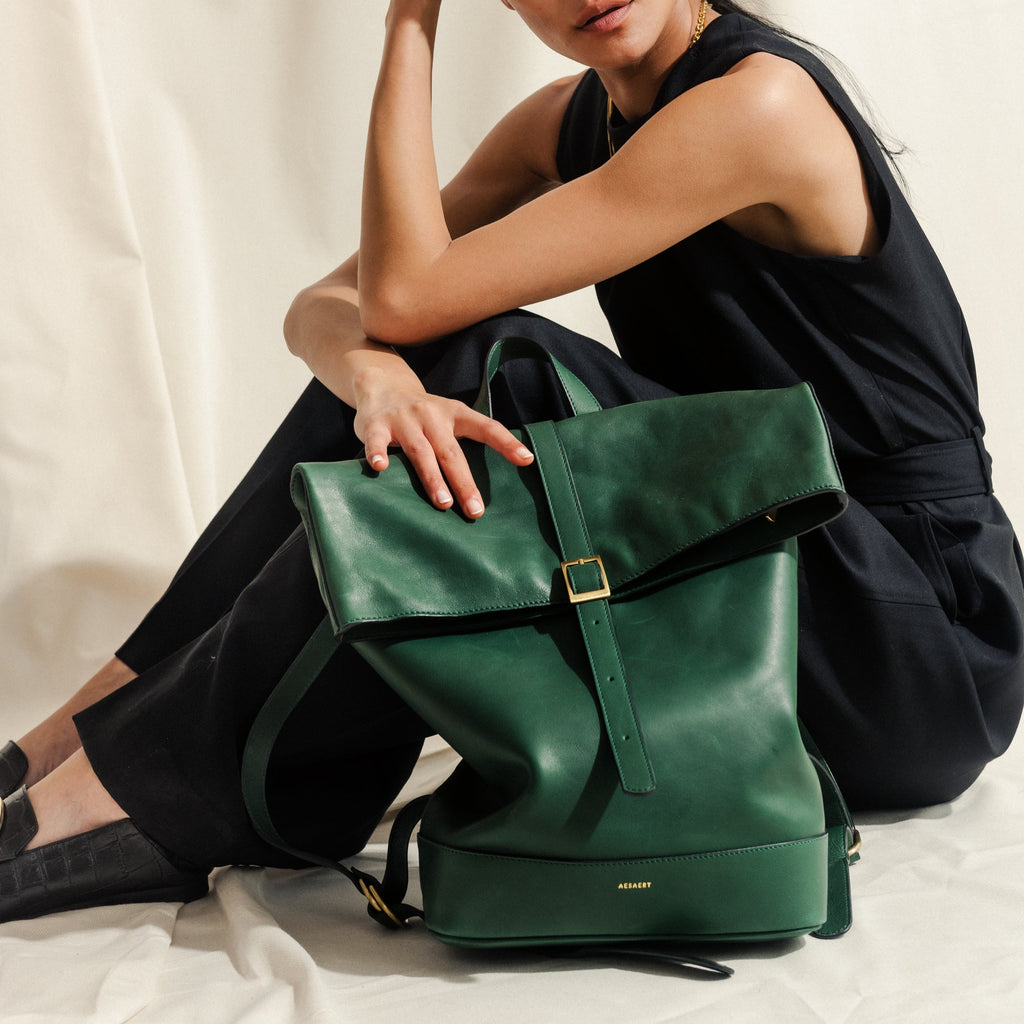 Sam - emerald green