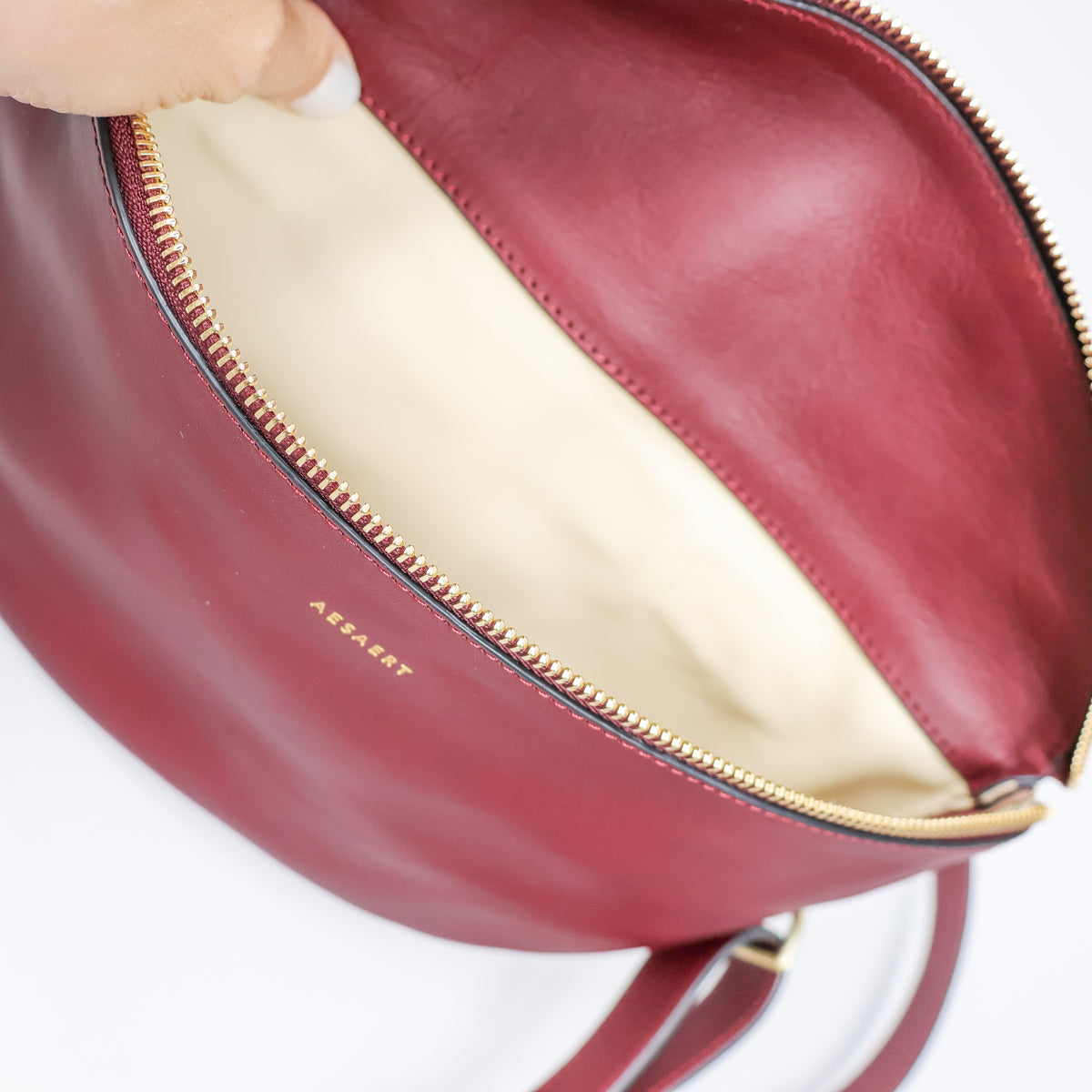 Renée - Mahogany Red