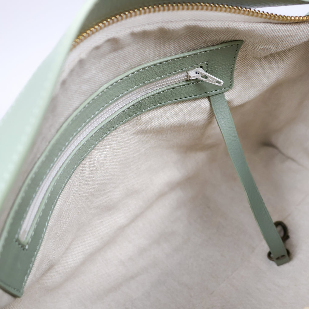 Teckel - Sage Green