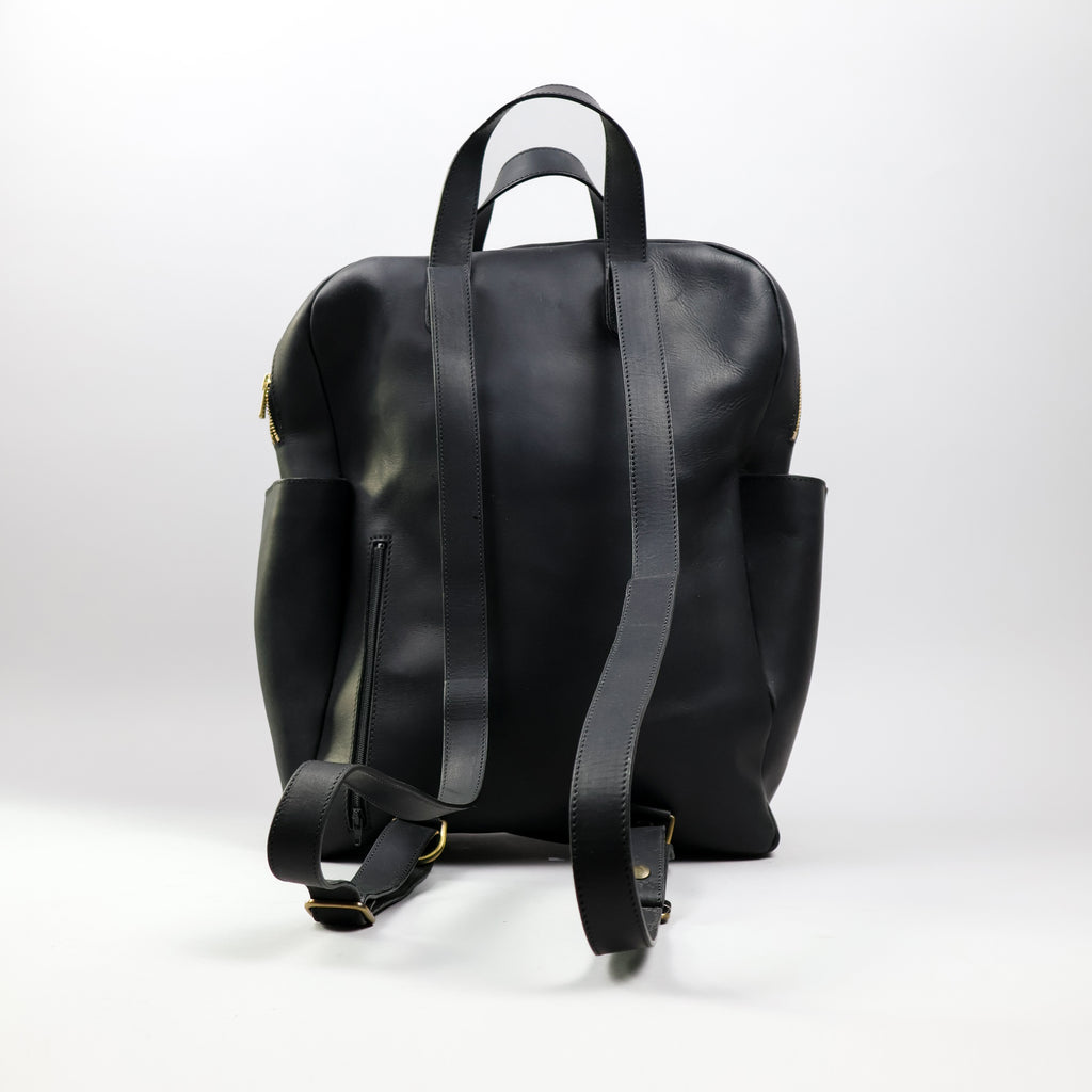 Odile - Black