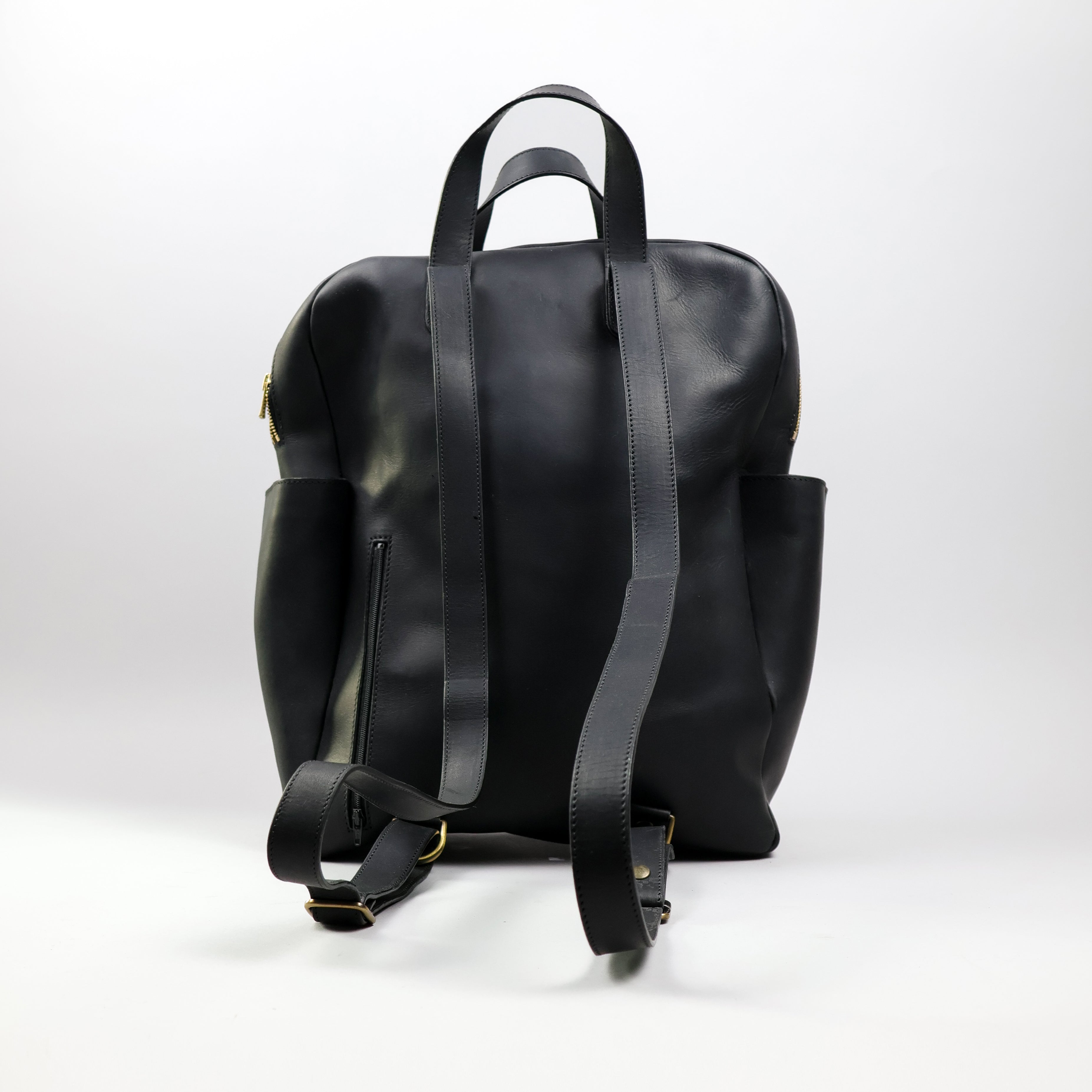 Odile - Black