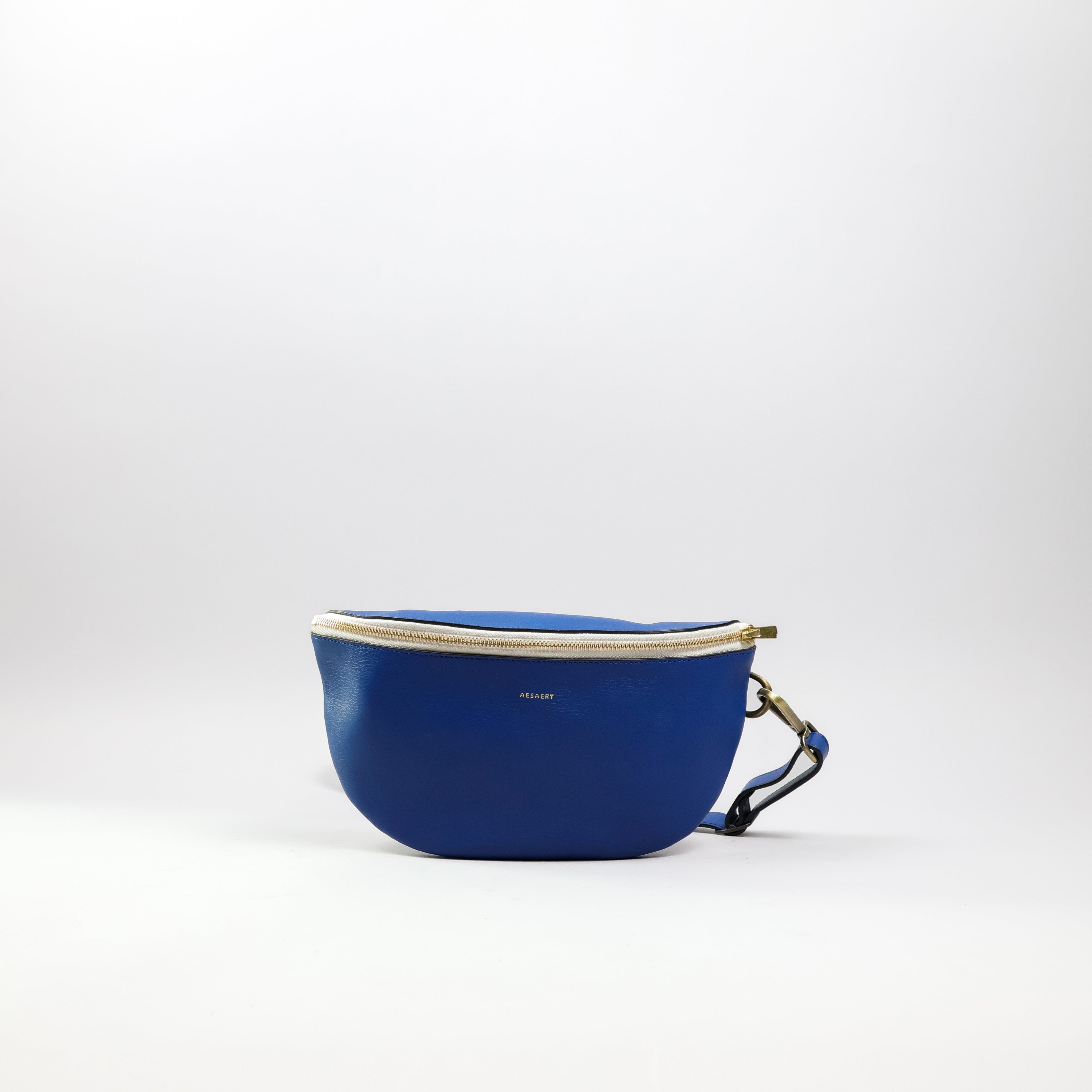 Renée - Cobalt blue